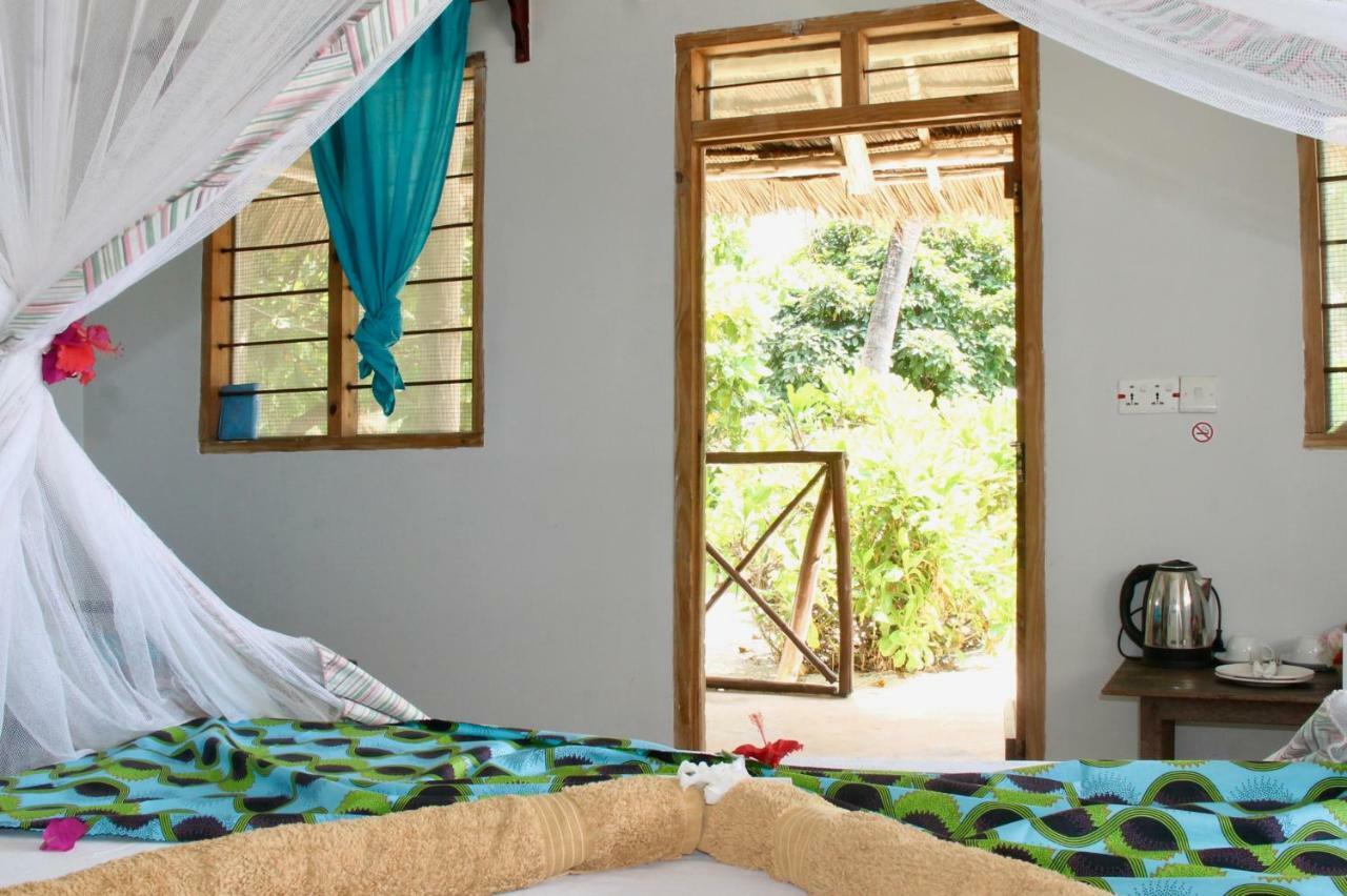 Garden Beach Bungalows جامبياني المظهر الخارجي الصورة